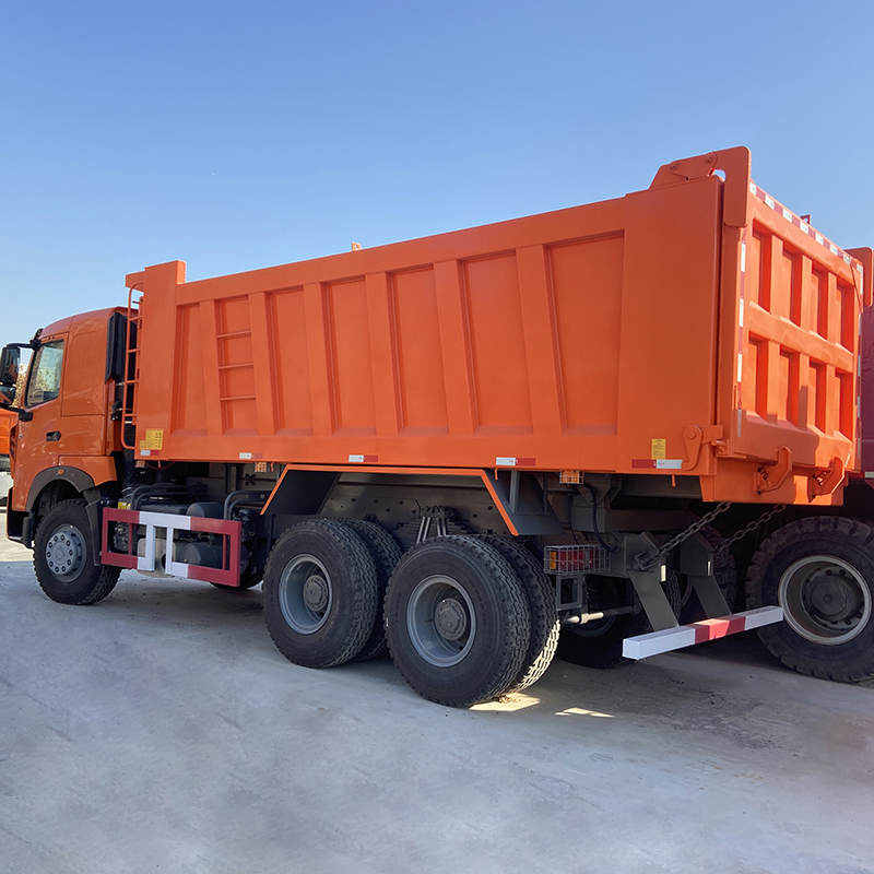 2019year 20 mètres cubes 30 tonnes Howo 6*4 371hp a utilisé le camion à benne basculante pour la vente