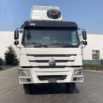 Camion à benne basculante HOWO d'occasion 371 chevaux 10 roues du moteur diesel 6*4 à vendre