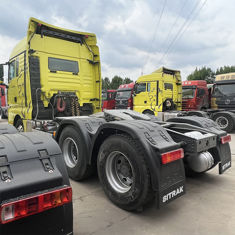 Produit chaud Sinotruk Sitrak 6*4 Diesel 540hp camion tracteur à conduite à gauche pour la Russie