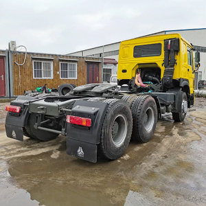 Le moteur diesel conduite à droite/à gauche Sinotruck a utilisé 10 pneus 6*4 nouveau jaune de camion tracteur HOWO