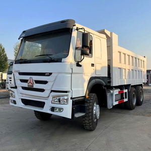 Le camion résistant Sinotruck 371hp 6*4 a utilisé le camion à benne basculante Howo à vendre