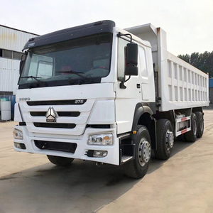 Camion à benne basculante owo Sinotruk 8x4 60 tonnes 12 pneus bas prix à vendre