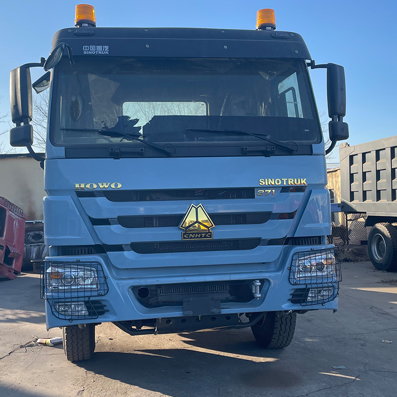  Nouveau camion de tracteur diesel Howo 6 * 4, entraînement droit / gauche