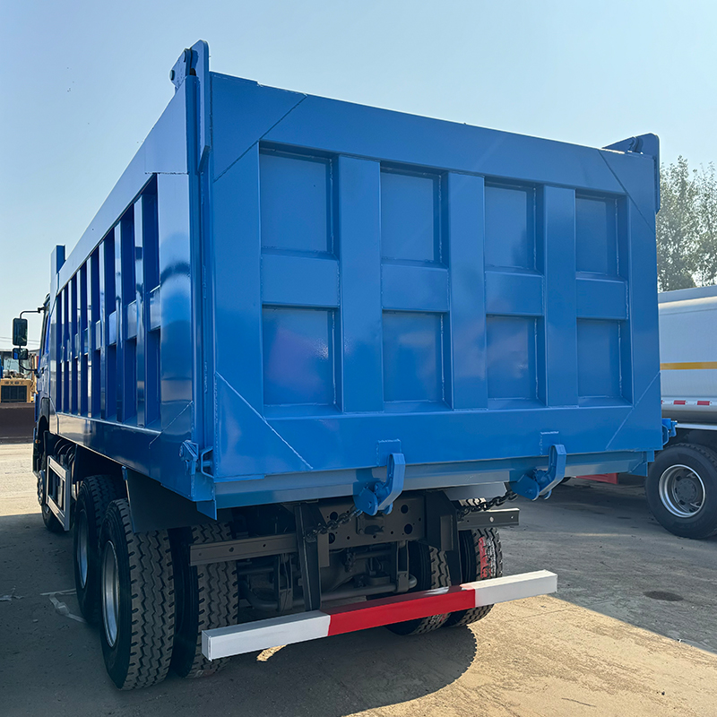 2018/2019 Year Sinotruk Howo 6 * 4 Diesel Second Hand Truck 375 / 400HP Camion à vendre