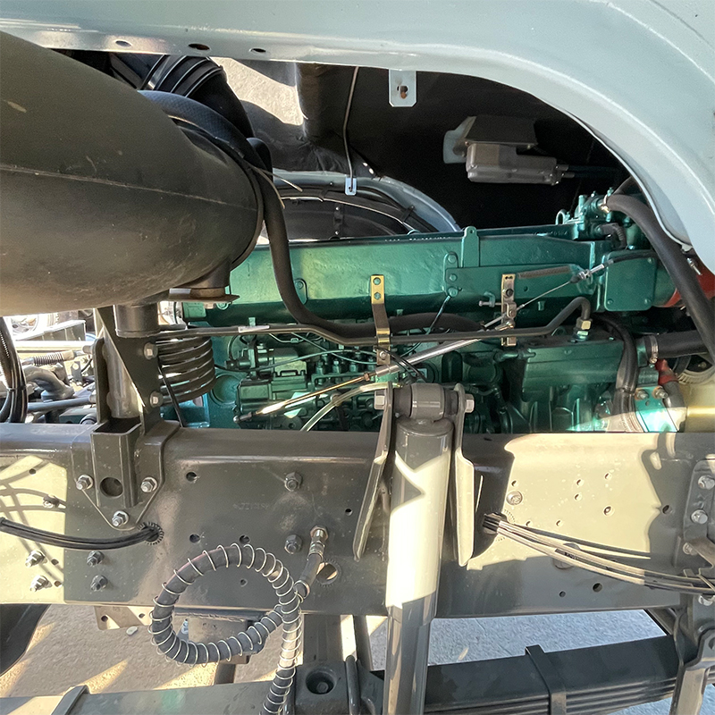  Nouveau camion de tracteur diesel Howo 6 * 4, entraînement droit / gauche