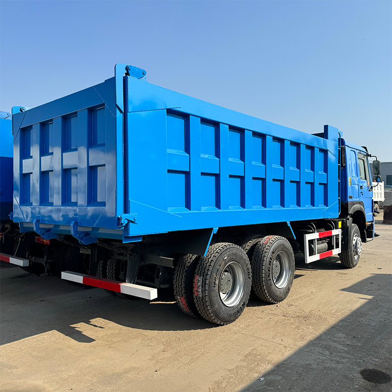 2018/2019 Year Sinotruk Howo 6 * 4 Diesel Second Hand Truck 375 / 400HP Camion à vendre